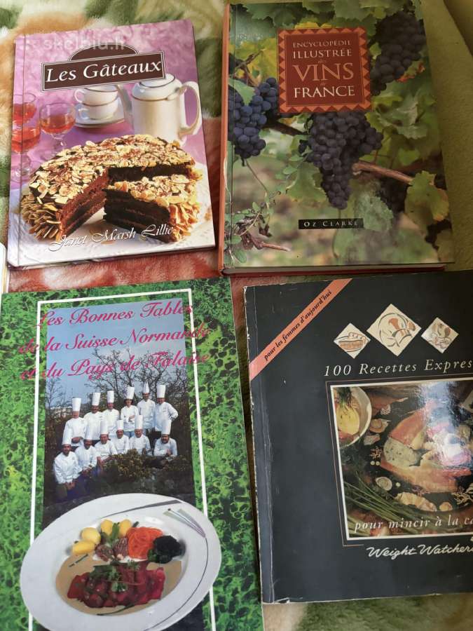 Dovanoju knygas