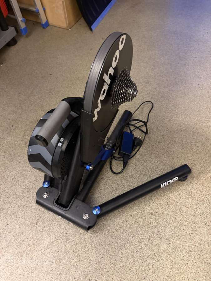 Wahoo Kickr + Vejelis