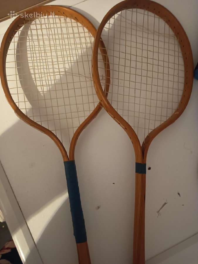 Vintažinės medinės badmintono raketės