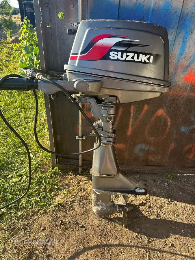 Suzuki valties variklis