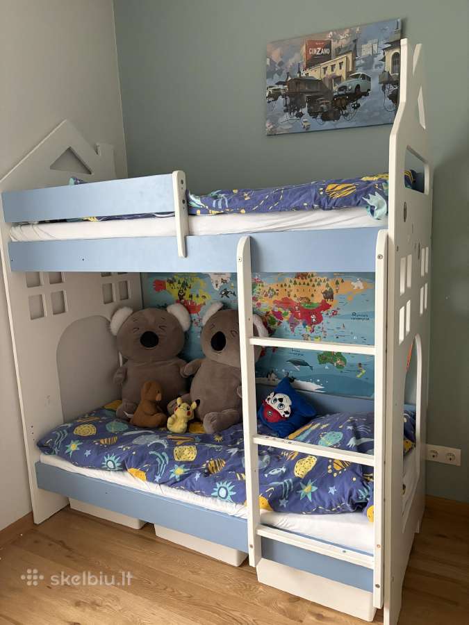 Parduodama vaikiška dviaukštė lova-namelis 160x80