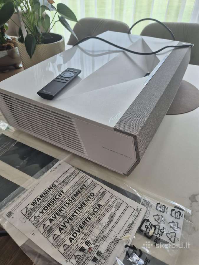 Projektorius Optoma Cinemax P2 ekspozicinis