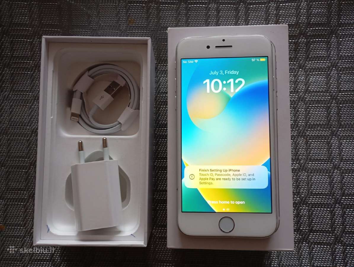 iPhone 8 64gb 84%baterija