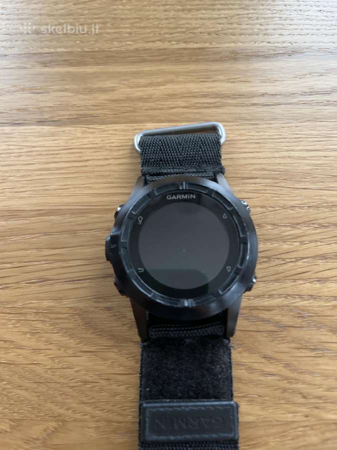 Garmin instinct