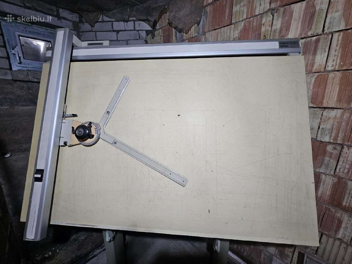 Profesionalus braižymo stalas Robotron su lygiagre