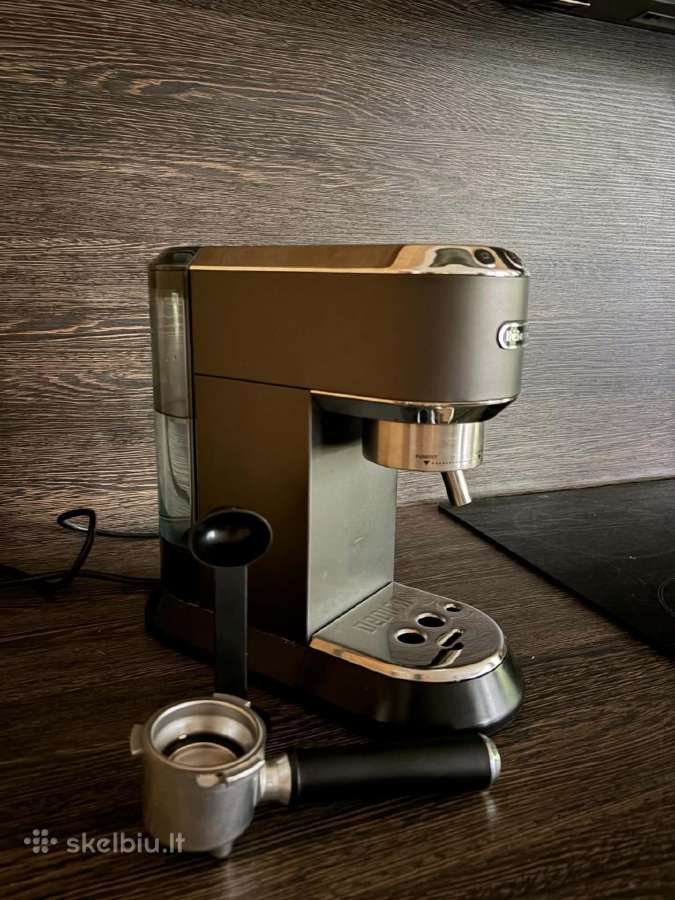 Kavos aparatas Delonghi Ec 685 pusiau automatinis