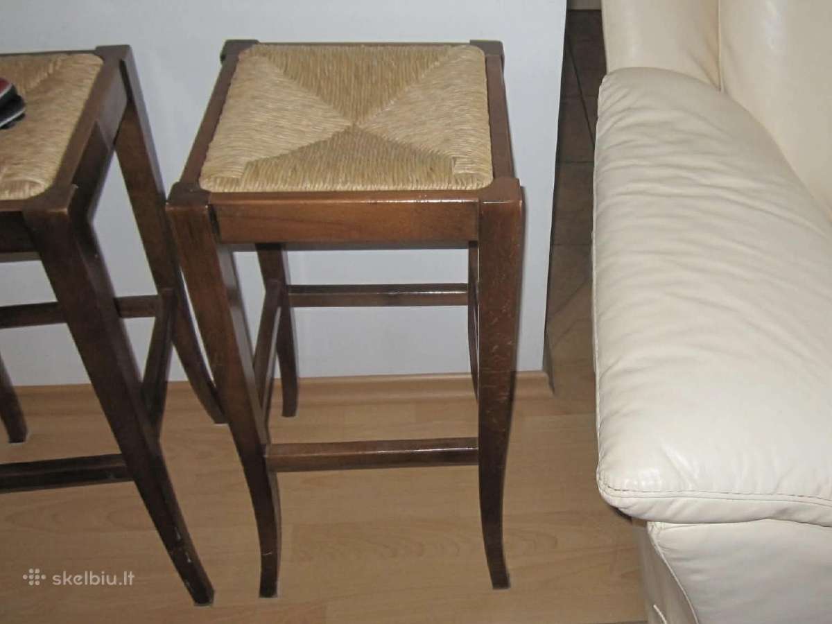 Parduodamos dvi itališkos baro kėdės.