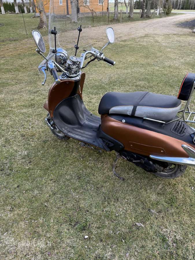 Parduodu motoroleri