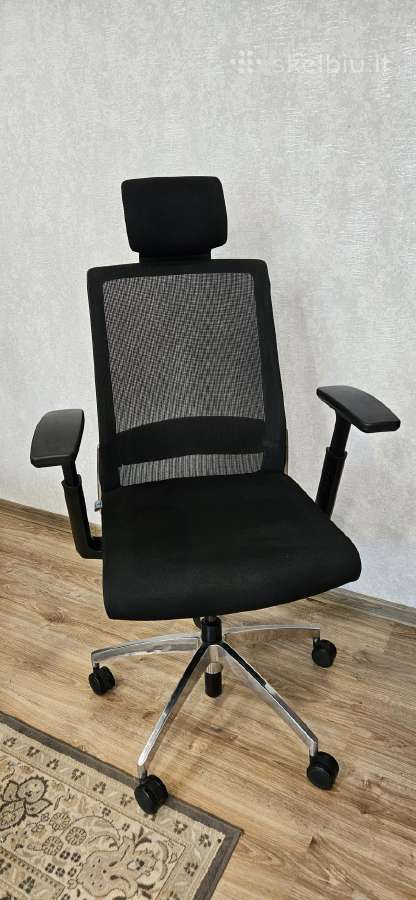 Ergonominė biuro kėdė
