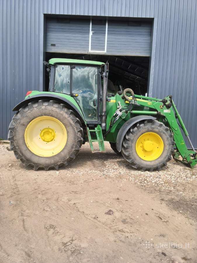John Deere 6620 su frontaliniu krautuvu