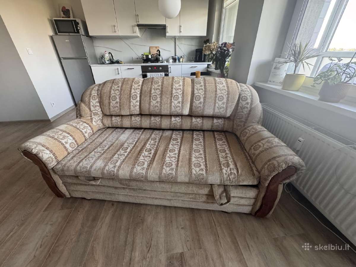 Parduodu sofa su miegama dalimi