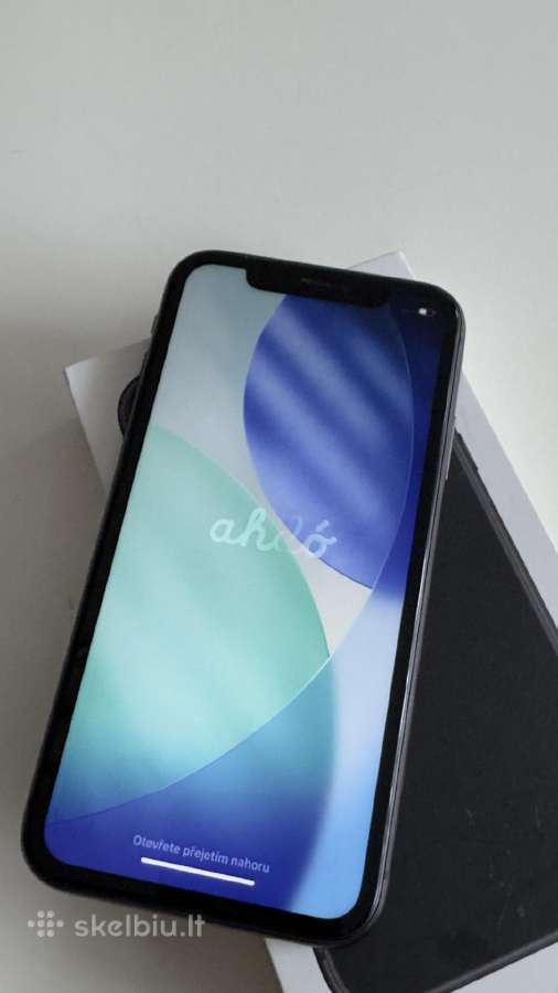 iPhone 11
