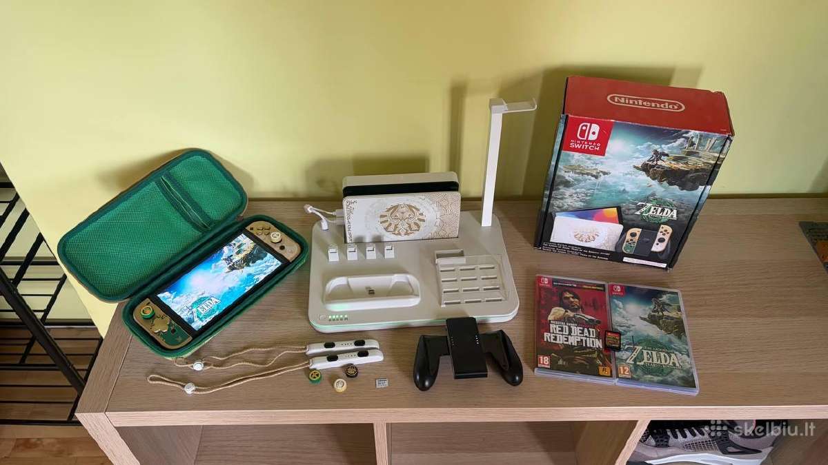 Parduodu Nintendo Switch Oled su priedais