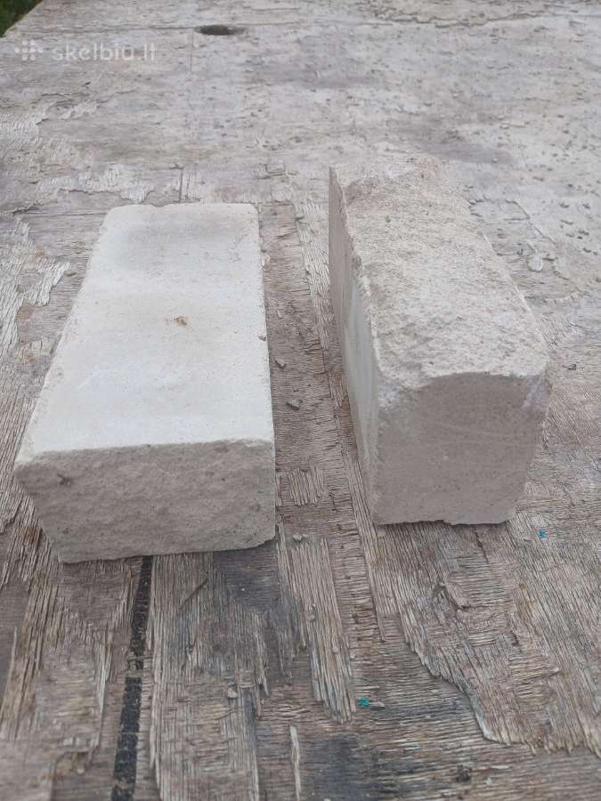 Parduodu skaldytas silikatines plytas