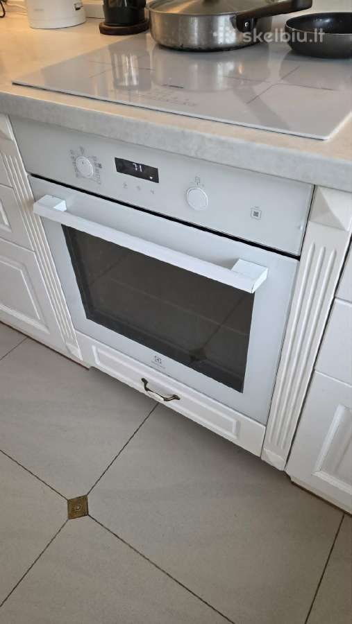 Orkaitė Electrolux Eod6c71v imontuojama elektrine