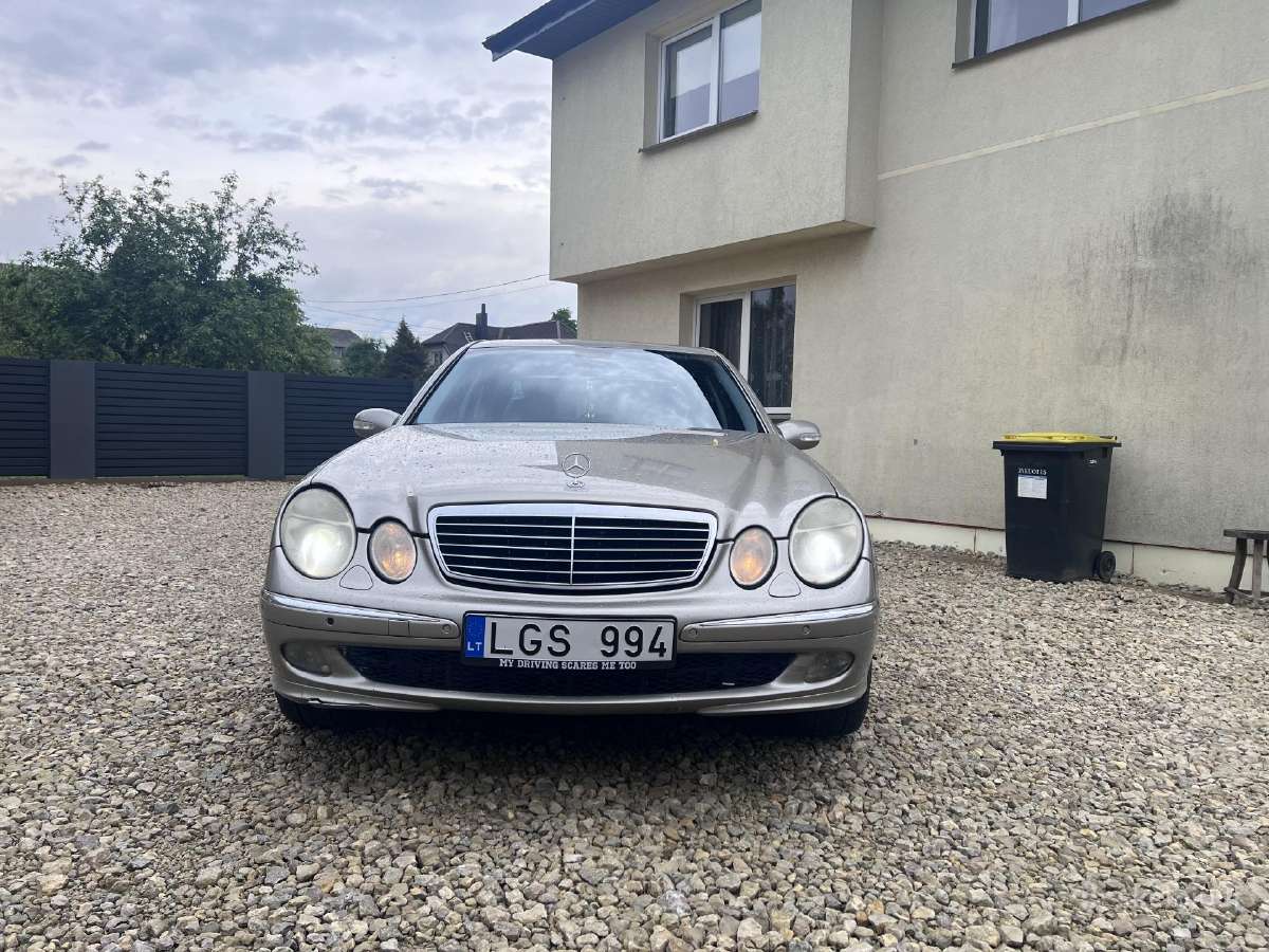 Mercedes Benz e320 2004
