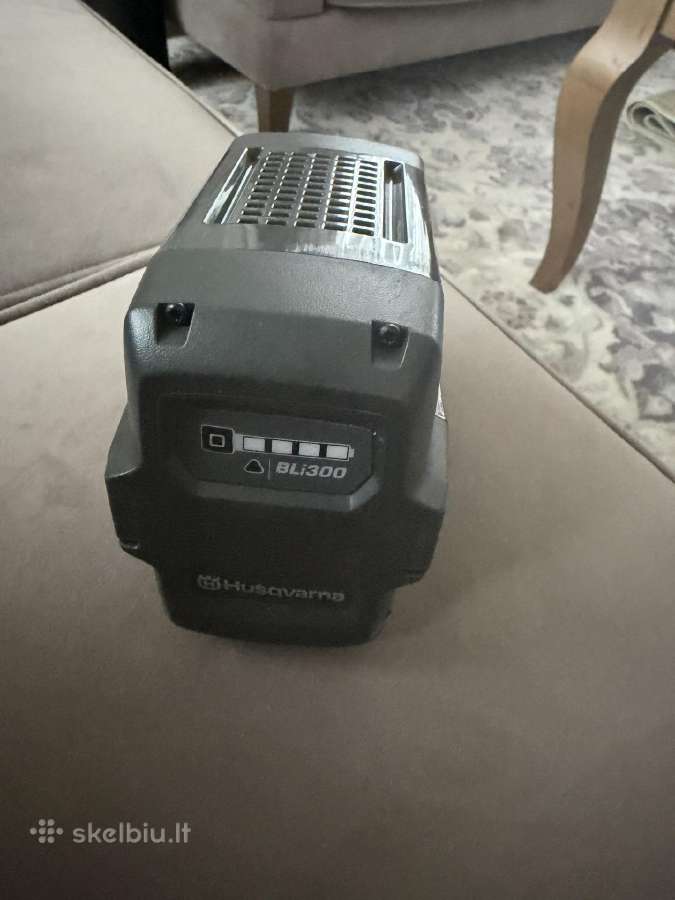 Husqvarna Bli 300 akumuliatorius