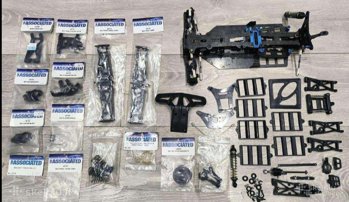 RC Team Associated B44