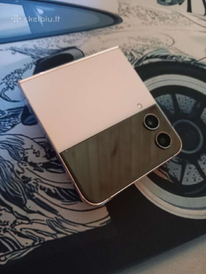 Samsung Galaxy Z Flip 4 512gb Su defektu.