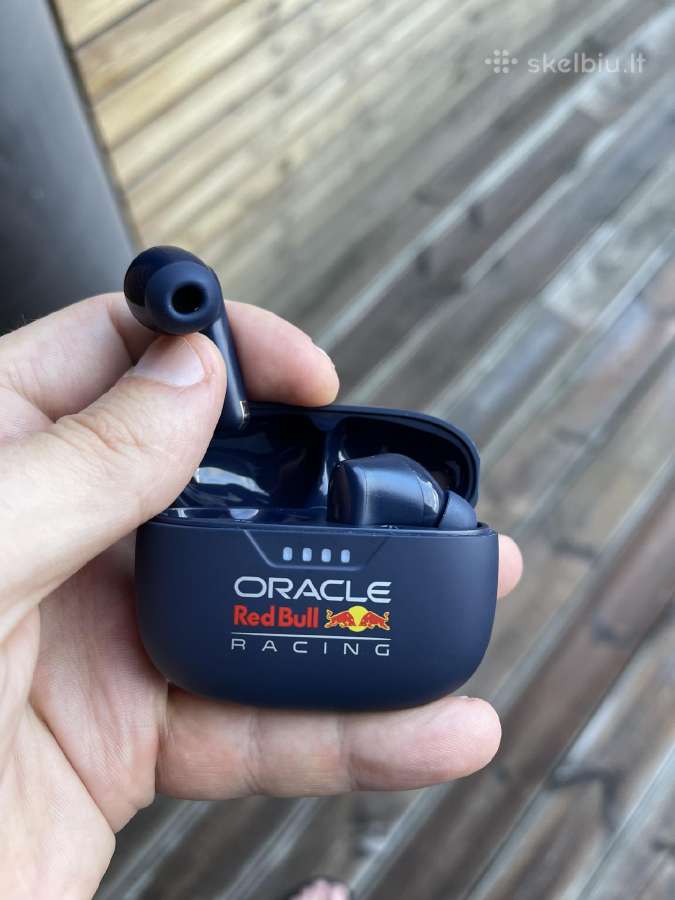 Naujos belaidės Red Bull Wireless ausinės in-ear