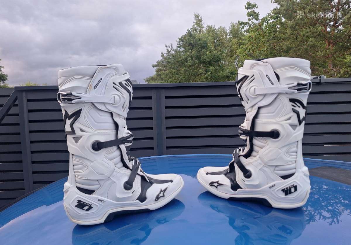 Alpinestrars tech10 motokrosinai batai