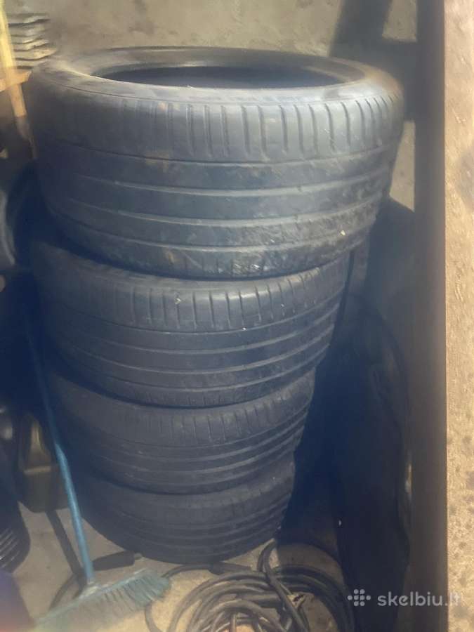 R20 305*40 Pirelli