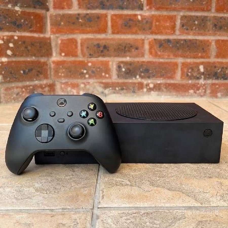 Parduodamas Xbox Series S Black Edition 1tb