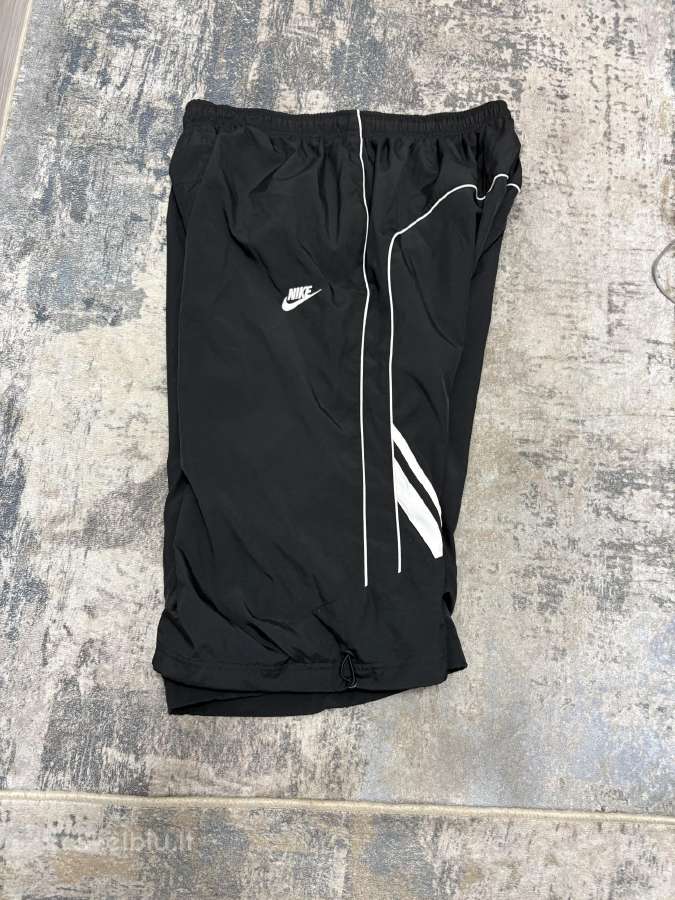 Juodi ilgi Nike šortai / kapriai (Xldydis ) - nuotraukos Nr. 3
