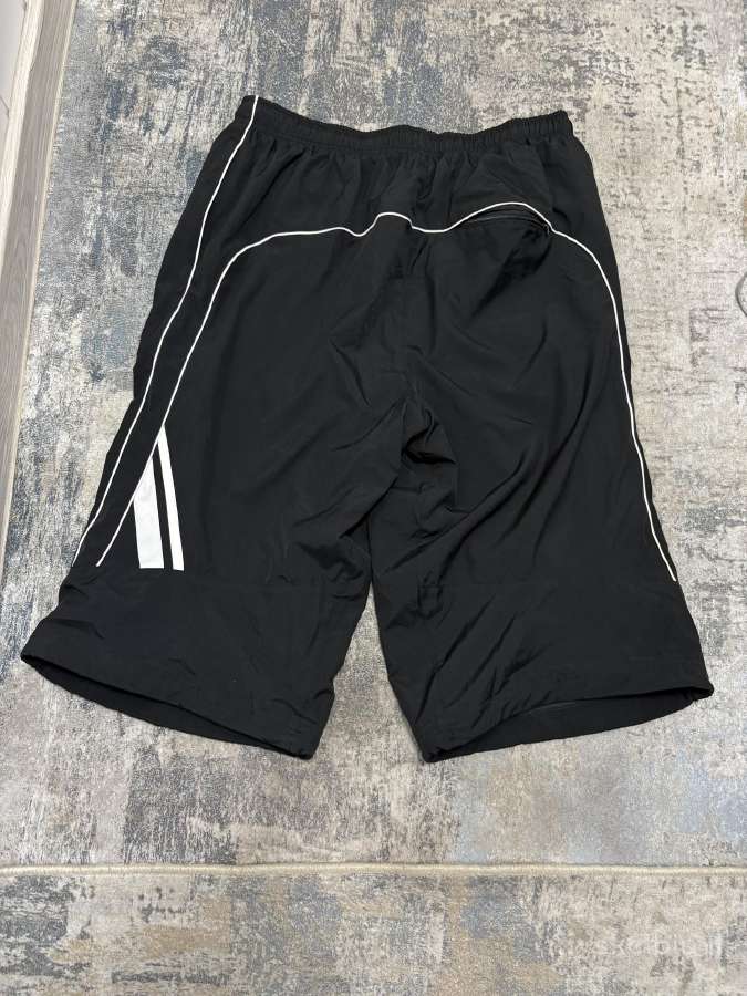 Juodi ilgi Nike šortai / kapriai (Xldydis ) - nuotraukos Nr. 2