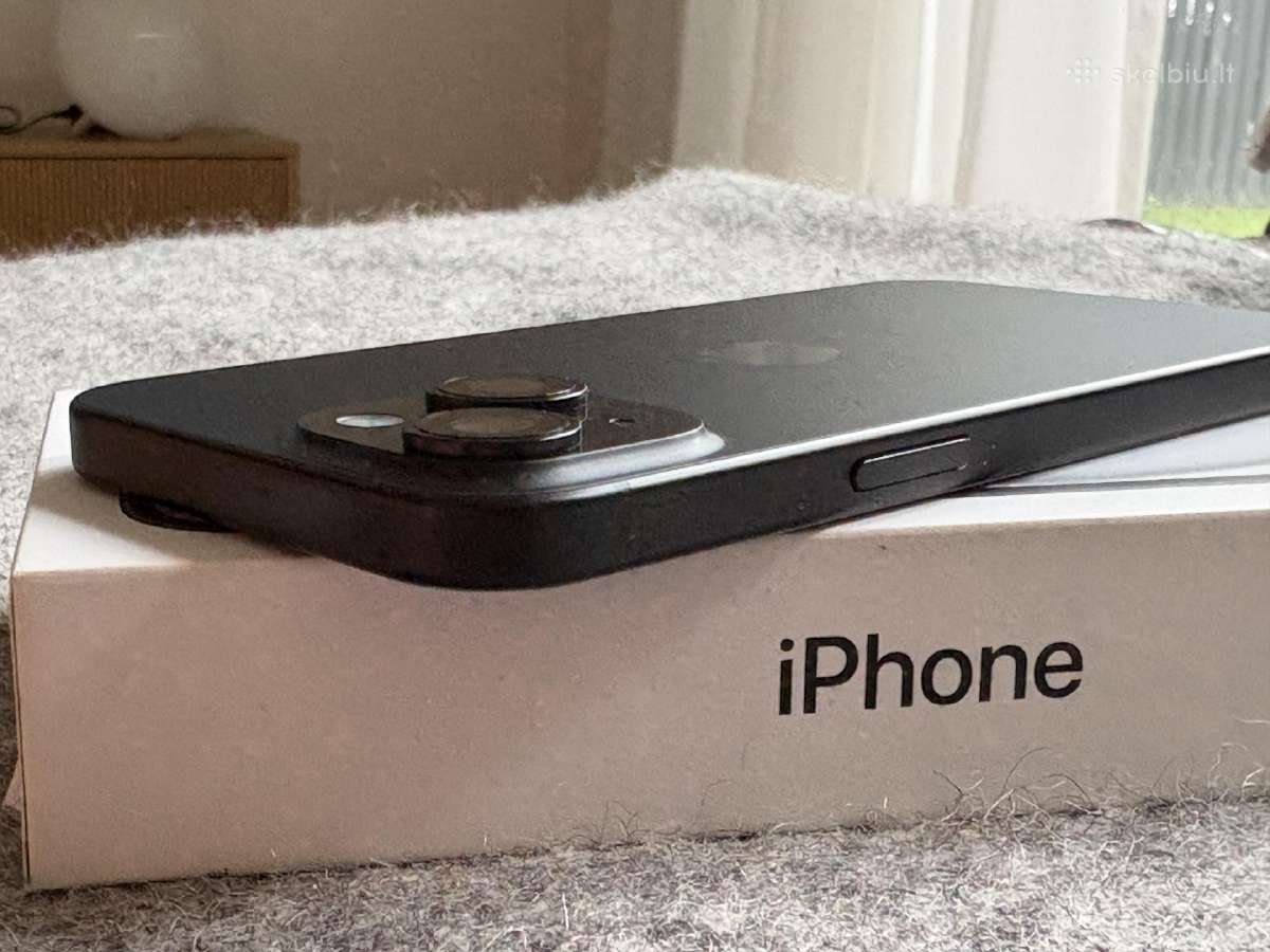 iPhone 15 black 128gb