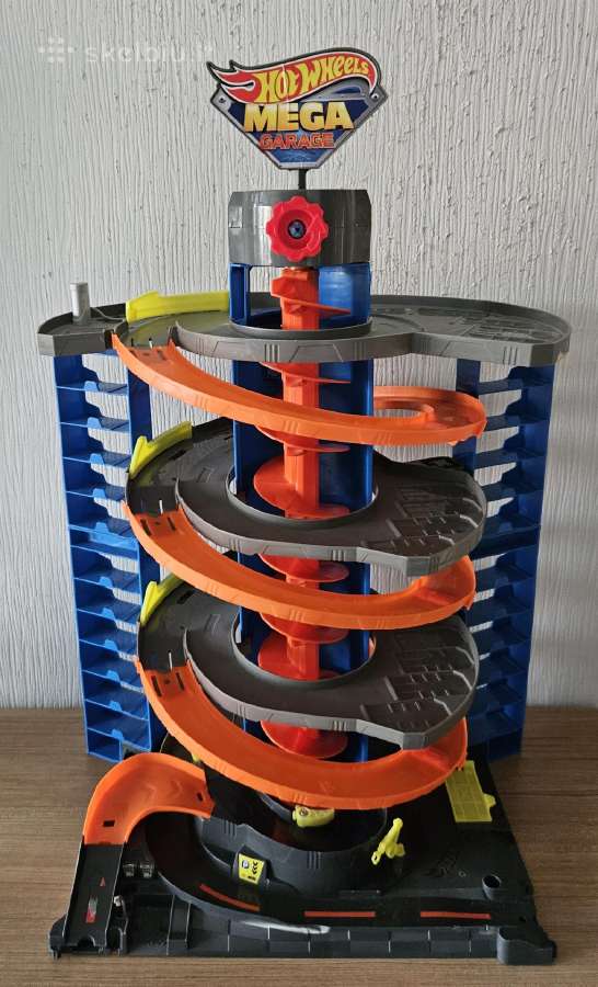 Hot wheels garazas