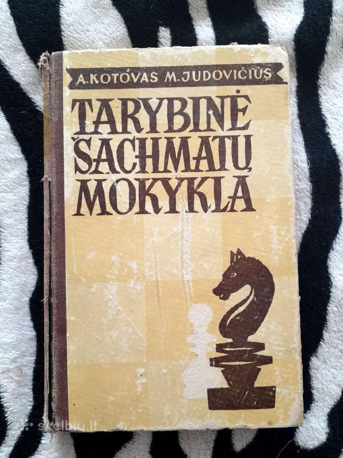 Sena šachmatų knyga 1957m.