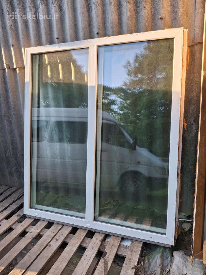 Naudoti plastikiniai langai