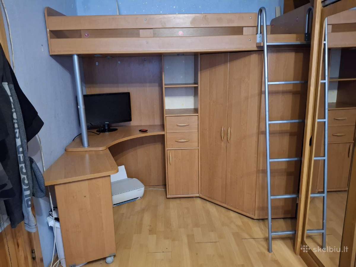 Dviaukštė lova su stalu ir spinta - nuotraukos Nr. 3
