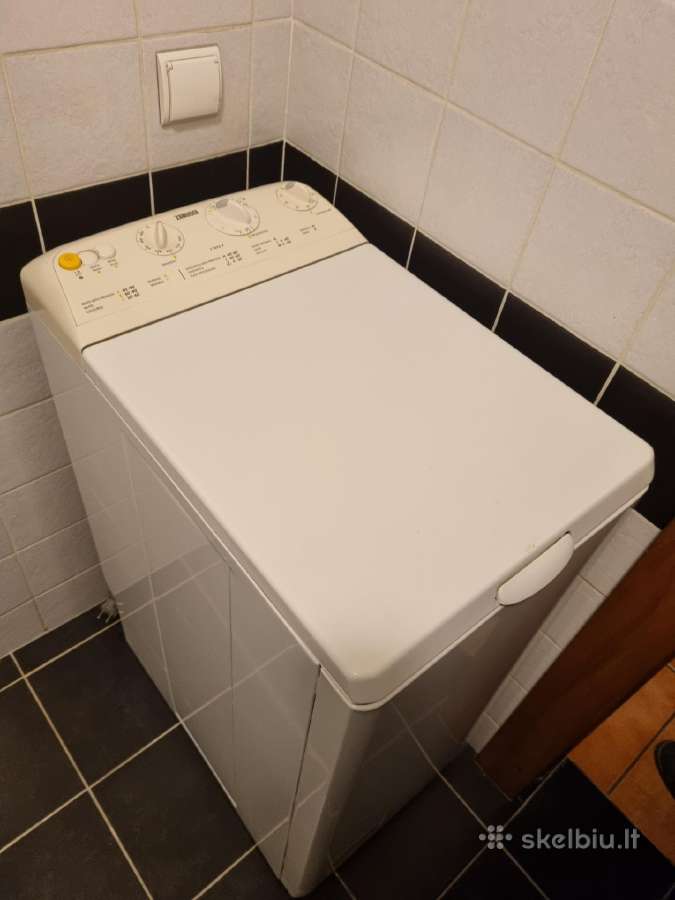 Parduodama skalbimo mašina Zanussi T1033v (5 kg)