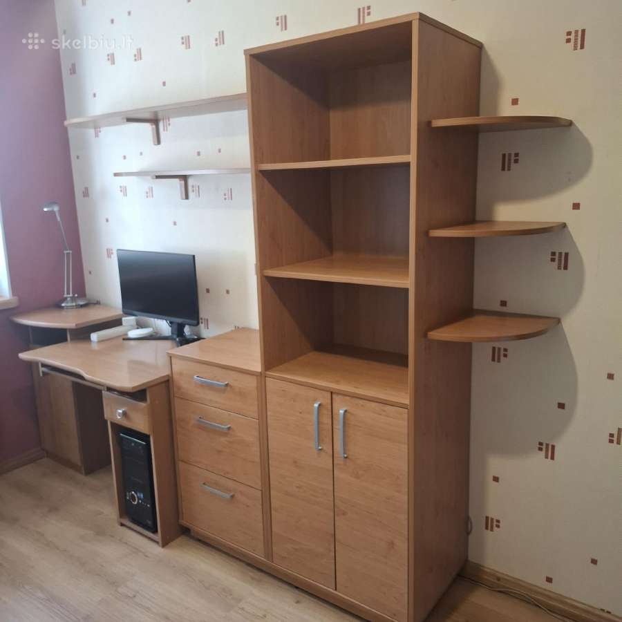 Spintelė su stalu