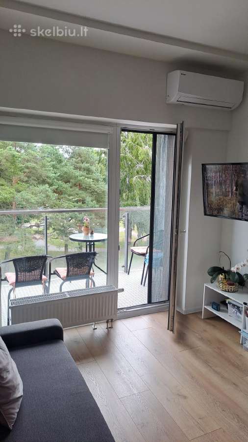 Jaukūs ir pilnai įrengti apartamentai Vanagupėje.