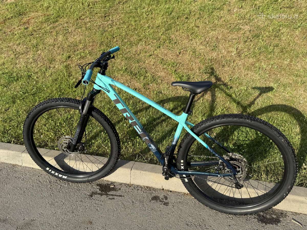 Parduodamas prižiūrėtas Trek Marlin 6 Gen 3 2024m