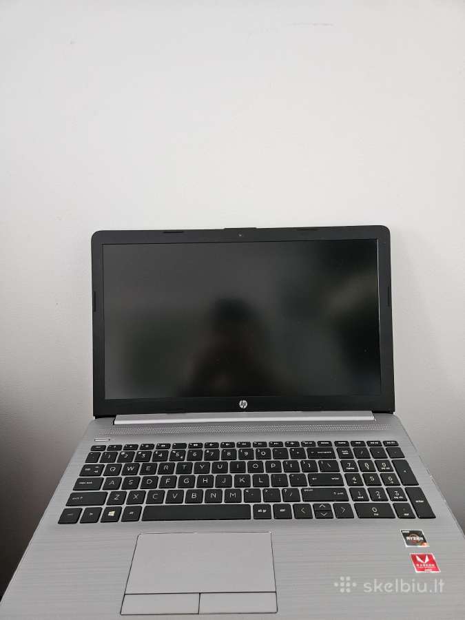 Hp 255 G7 Ryzen 5 2500u 8gb RAM 256gb SSD 15
