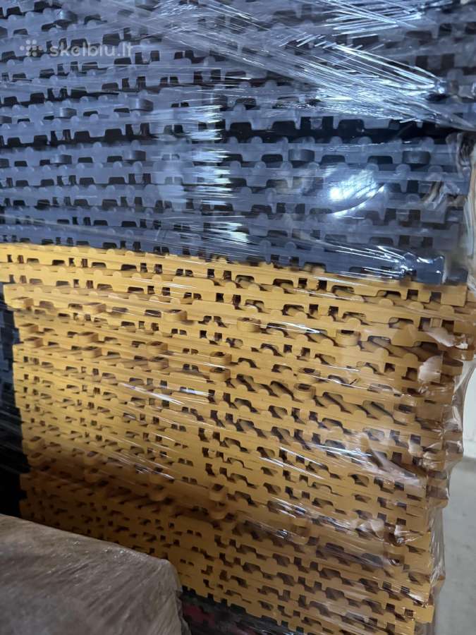 Parduodame Modulinę garažo grindų dangą