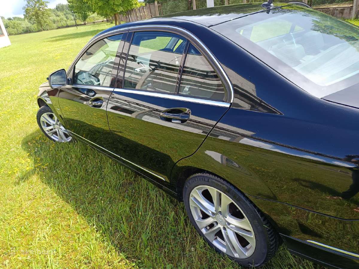 Parduodu Mercedes Benz W204