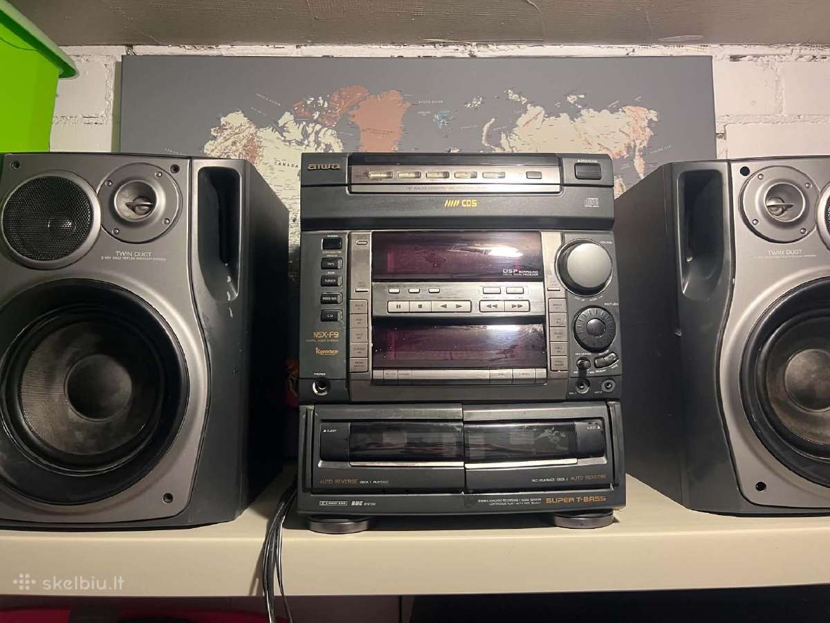 Vintažinė „Aiwa Nsx-f9“ centras, CD ir kasetės
