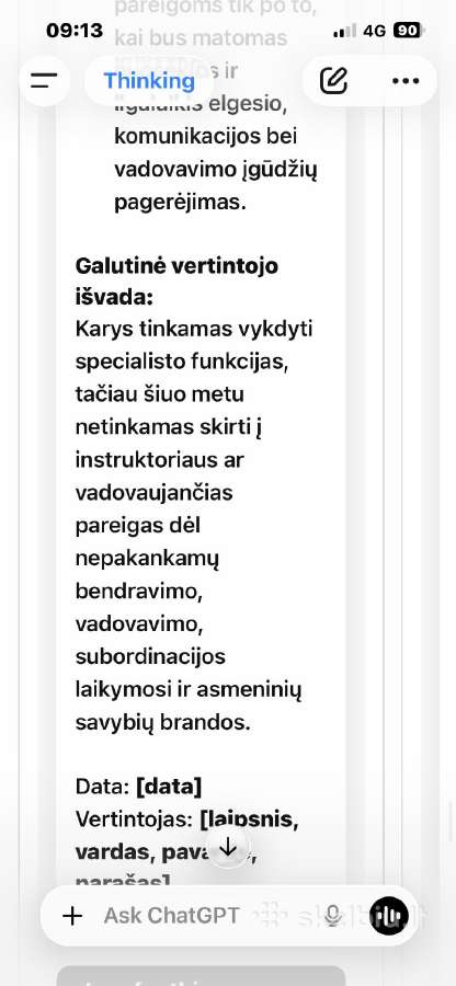 Ažuolinis valgomojo stalas