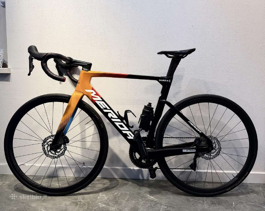 Merida Reacto 5000 Bahrain Team Replica Carbon