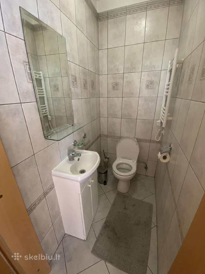 Spintelės, praustuvai, gyvatukai