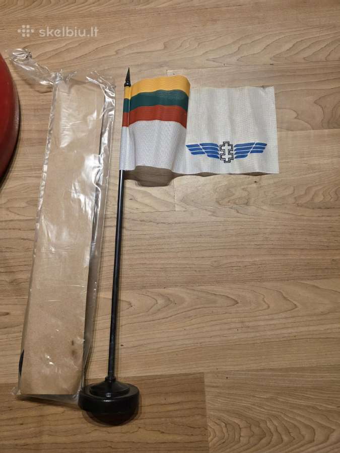 Originalios stalinės 1998m. vėliavėlės