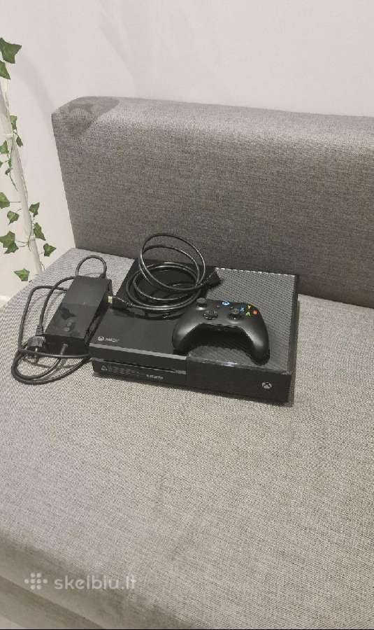 Parduodu Xbox One konsolę -80€