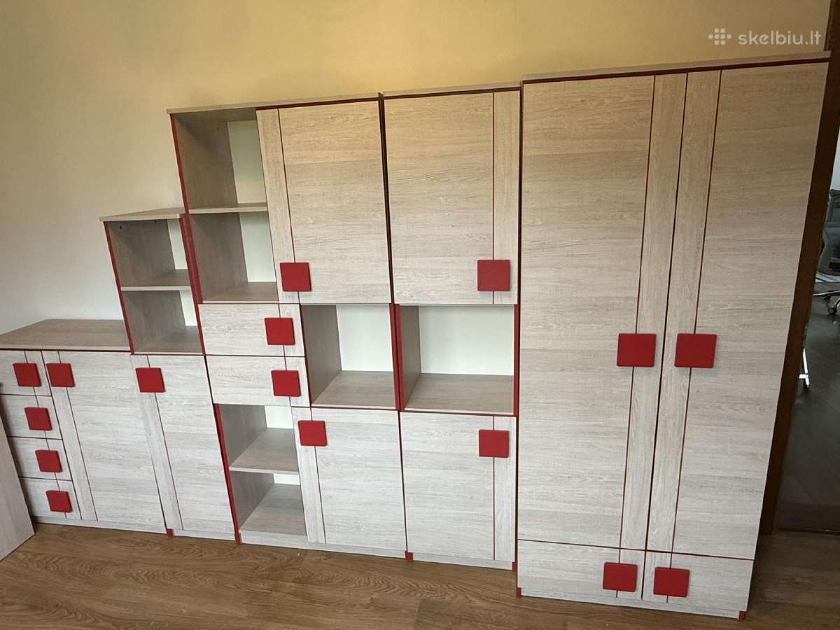 Parduodu naudotą vaikiškų baldų komplektą