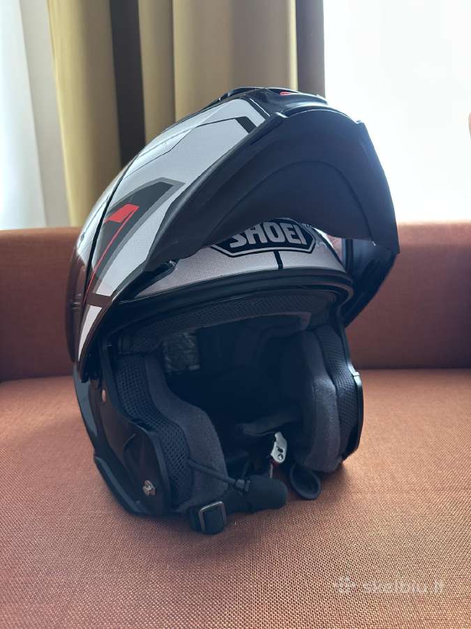 Shoei Neotec 2