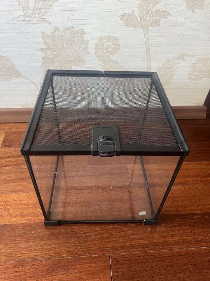 Stiklo terariumas 30x30x30